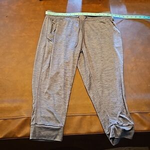 Under Armour Capri joggers Size Large L